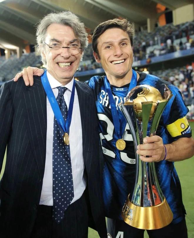 尼科以持球 尼科以持球