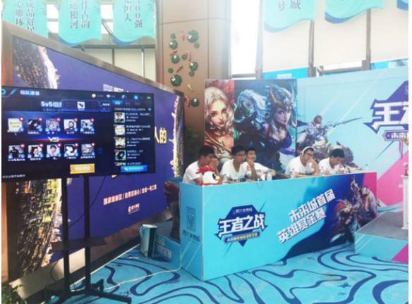 展开角色卡 展开角色卡