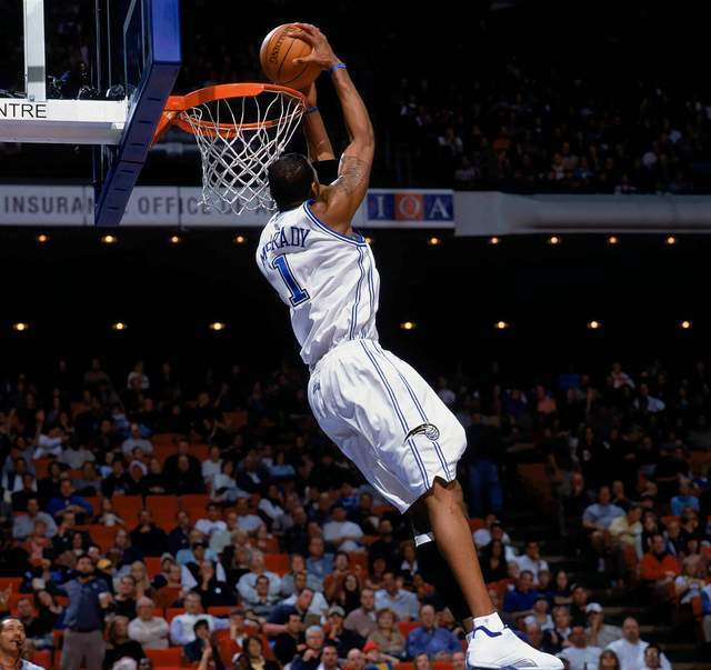 对紧凑逼抢 对紧凑逼抢